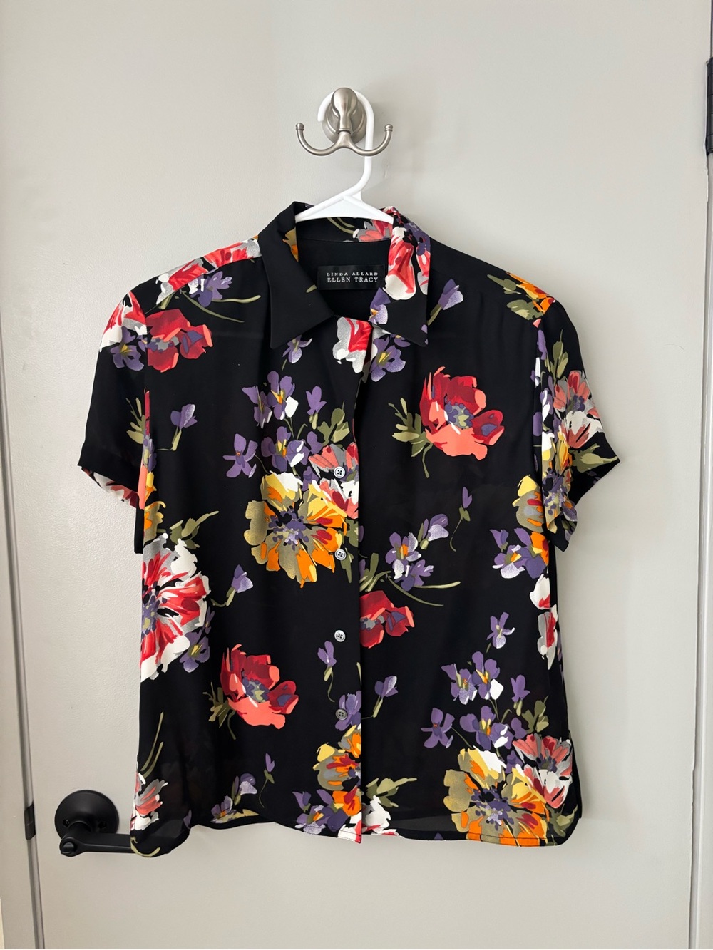 Vintage Linda Allard Ellen Tracy Black Floral Short Sleeve Blouse